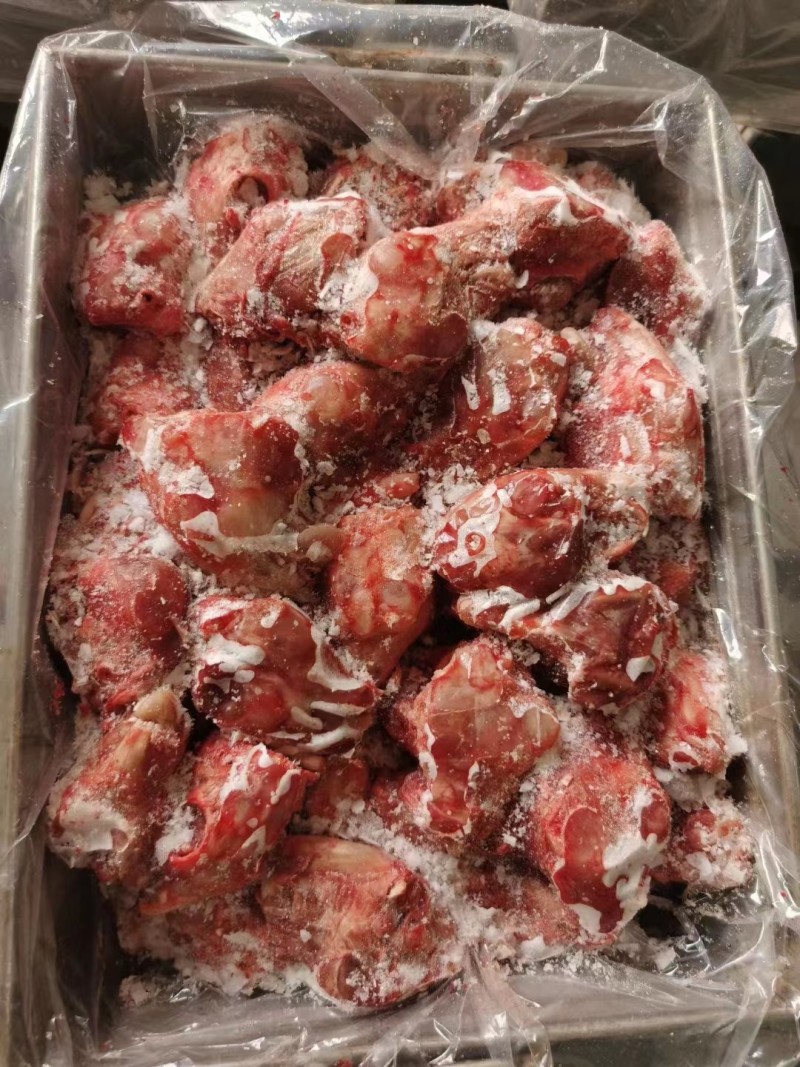 兔子头到货，特色菜品，餐饮店必备