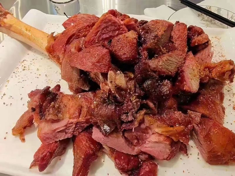 战斧小牛腿解冻后直接烤制或油炸！省去复杂环节，出餐更快，