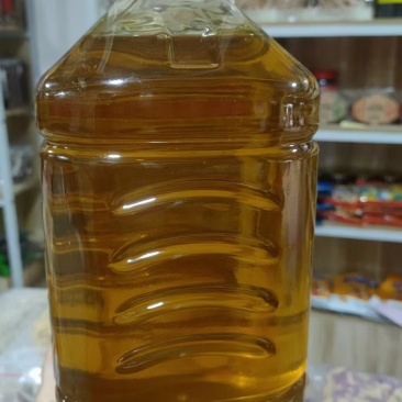 山茶油质量好的，现货。