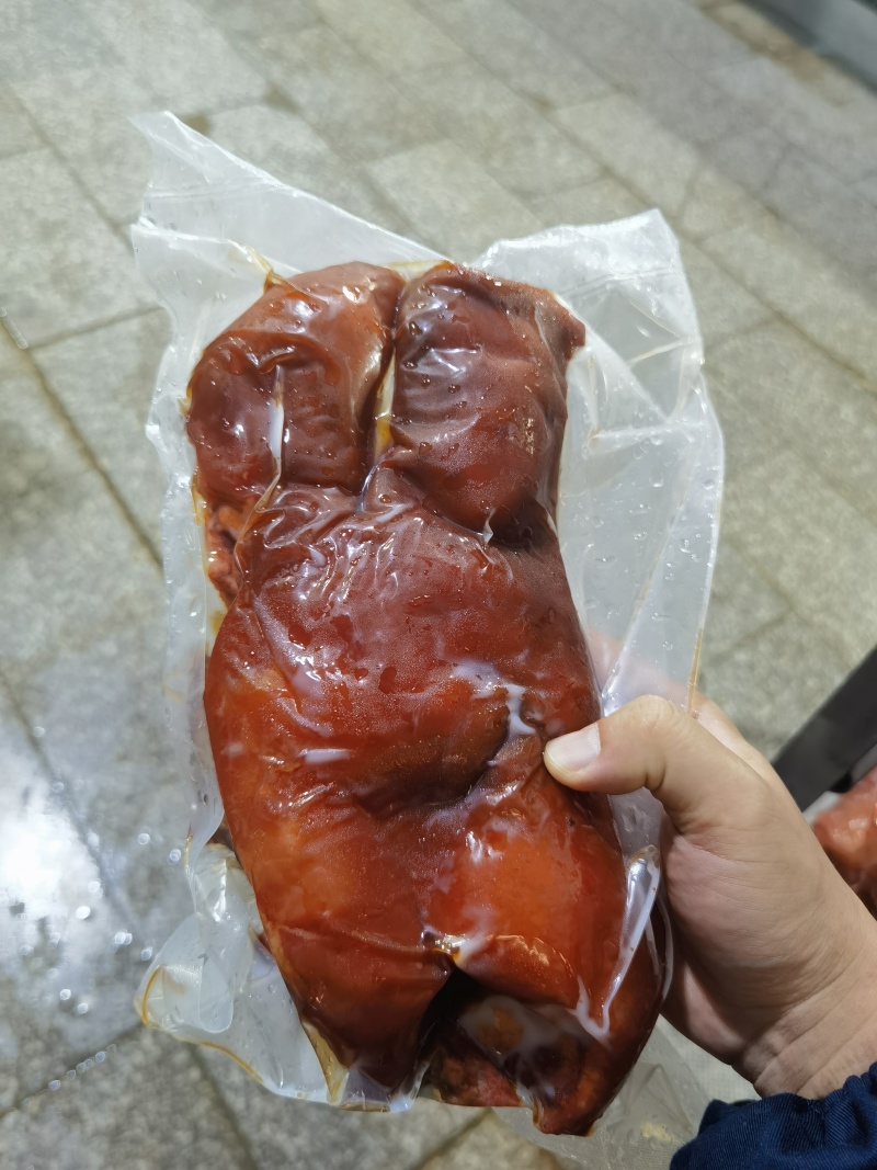 欢迎电话咨询现货秒发猪头肉原产地