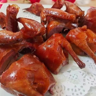 脆皮乳鸽，皮酥肉嫩餐饮店即食产品，省心，省时！腾惠更多客