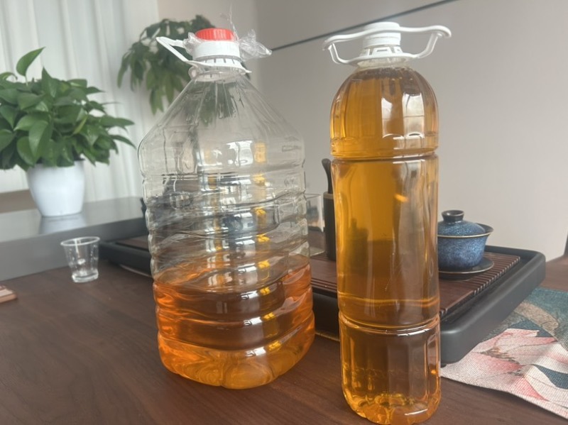 农家自产山茶油，高海拔老树山茶油，需要的联系可供量大