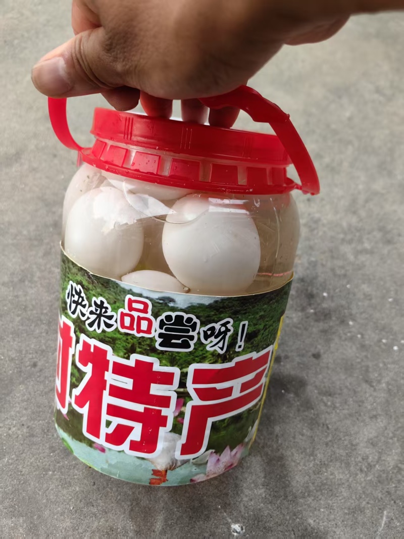 专注蛋品30年精品桶装蛋，网红桶装雁鹅蛋，厂家一手货源