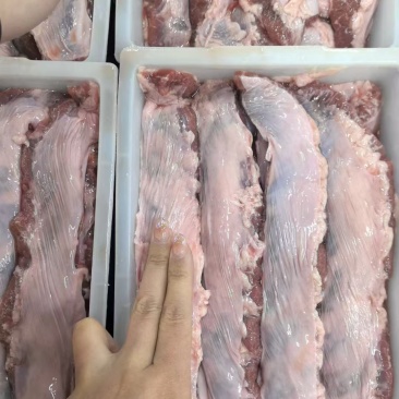 品名，纯干一级大油边，规格，20斤，吨价，45000/吨