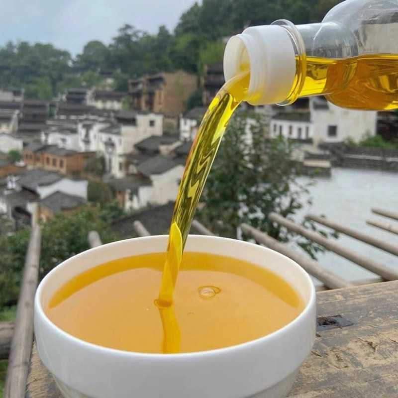 广西茶油，山茶油，茶籽油，月子油，食用油，高海拔采摘的老树茶