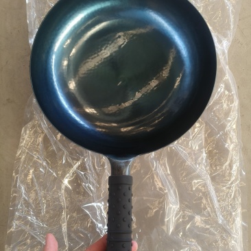 章丘铁锅源头厂家，各种铁锅炒锅都有，鱼鳞镜面锅欢迎详询