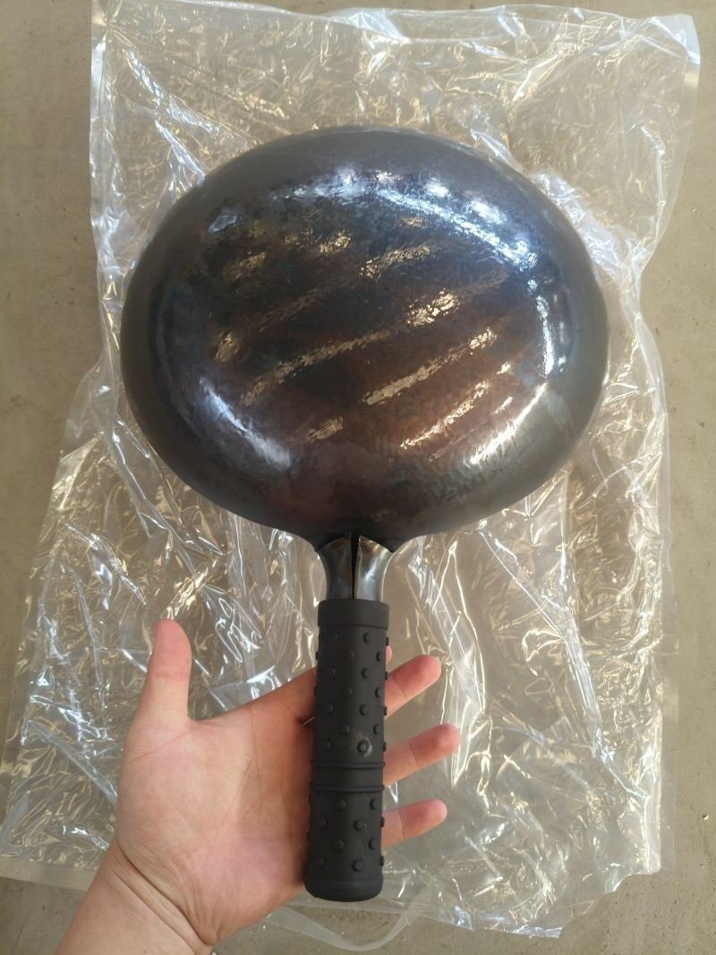 章丘铁锅源头厂家，各种铁锅炒锅都有，鱼鳞镜面锅欢迎详询
