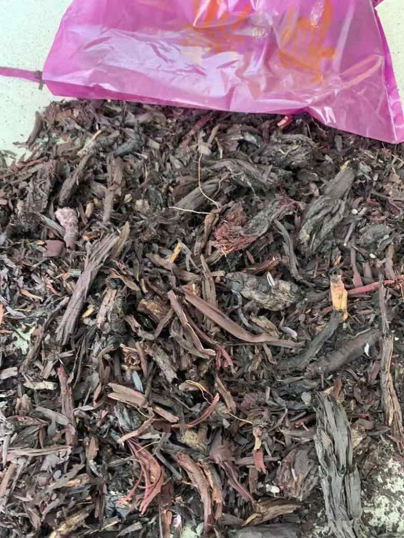 批发紫草250g每袋小包装紫草上色效果好50小包一箱共25斤