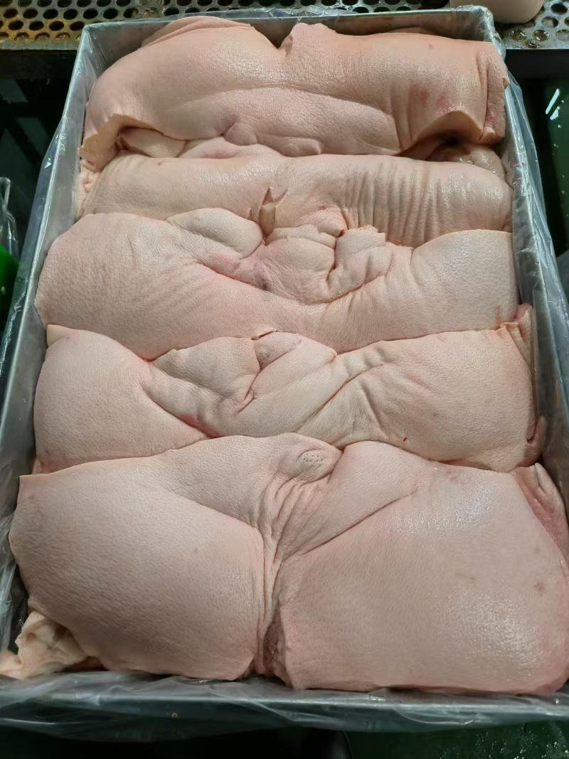 带皮槽头肉