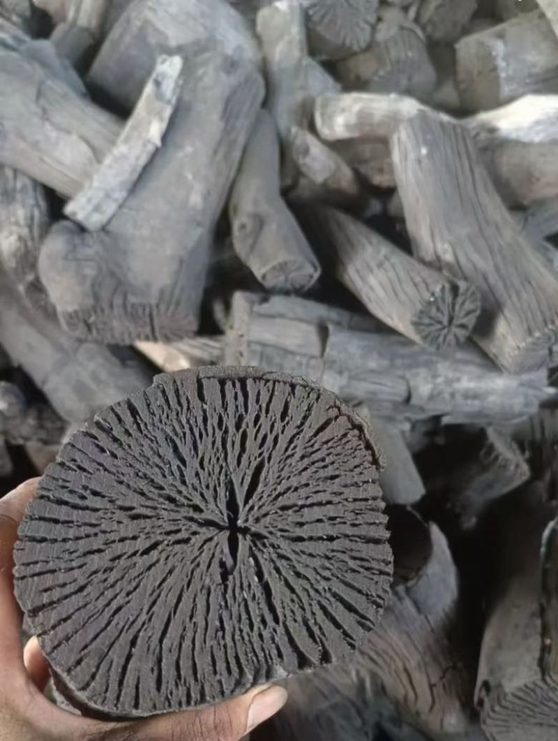 天然青杠树炭，纯木炭，熬火长，热量高