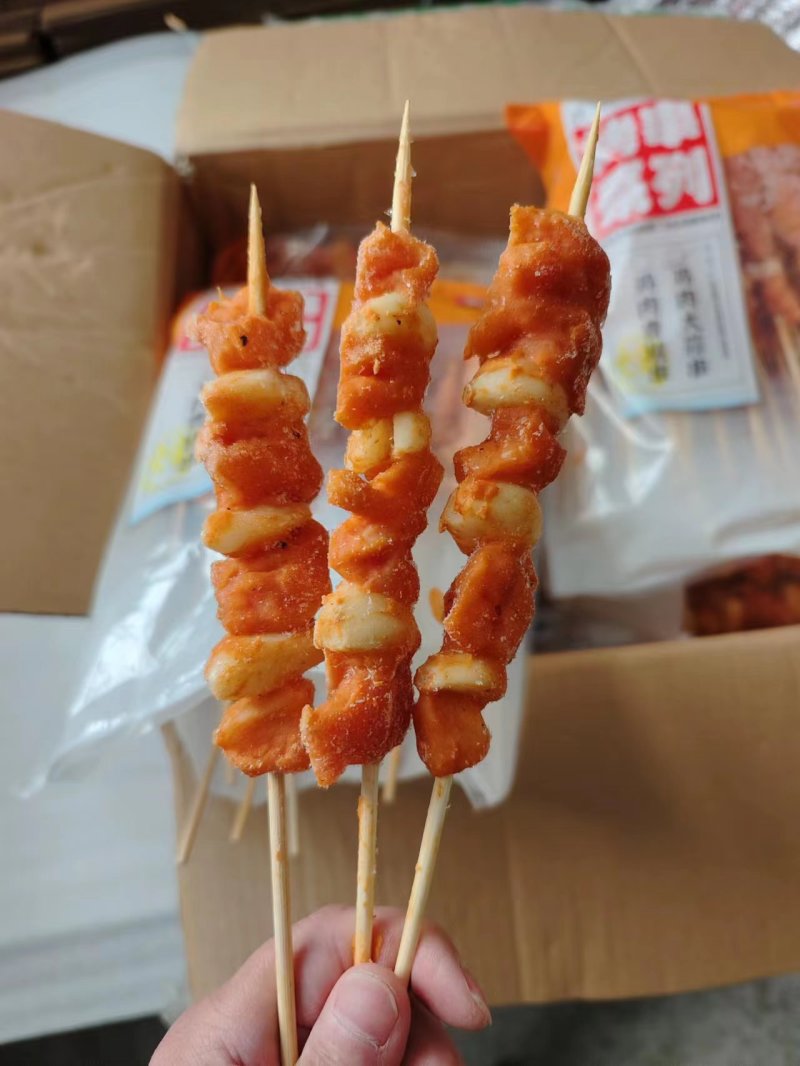 烧烤食材成品鸡肉大蒜串