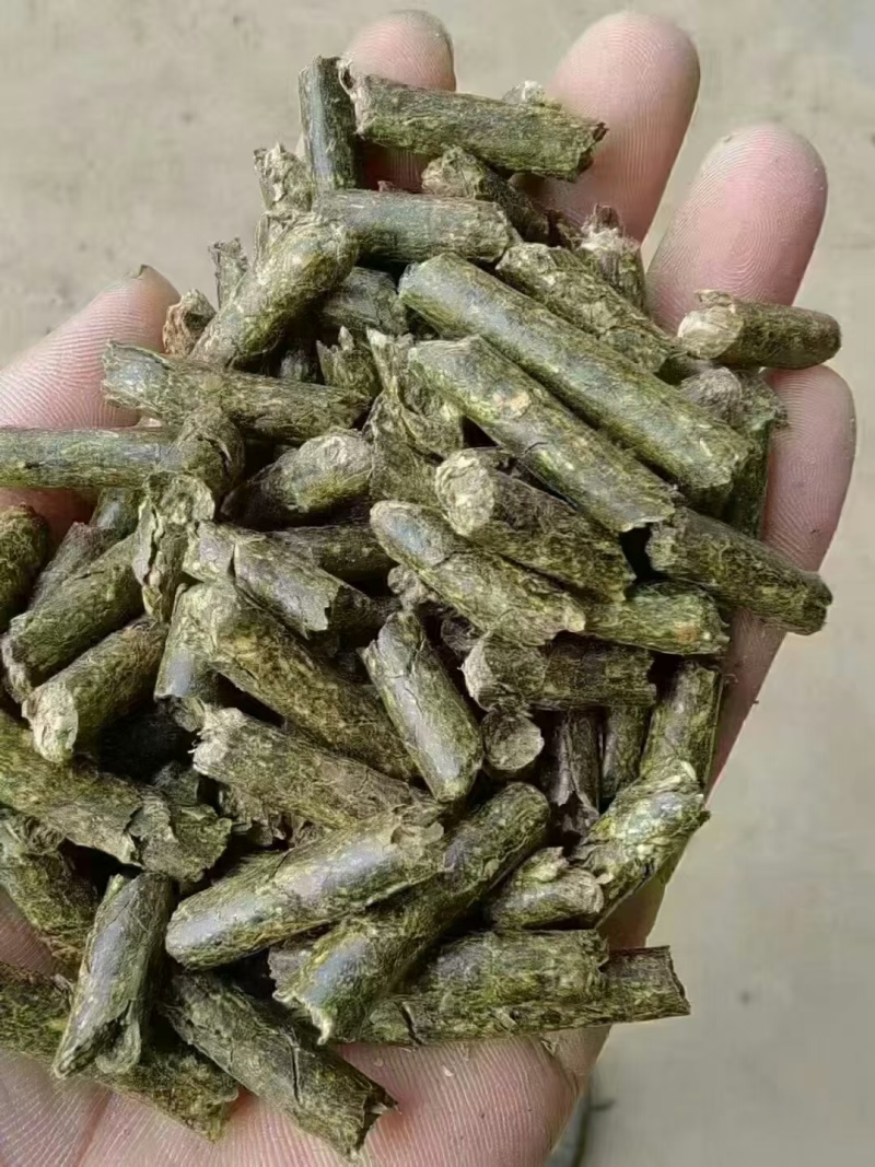花生秧草颗粒
