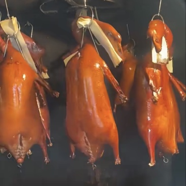 广式烧鸭成品