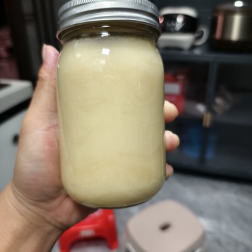 鸭脚木冬蜜，大山放养，不喂糖百分百纯蜂蜜