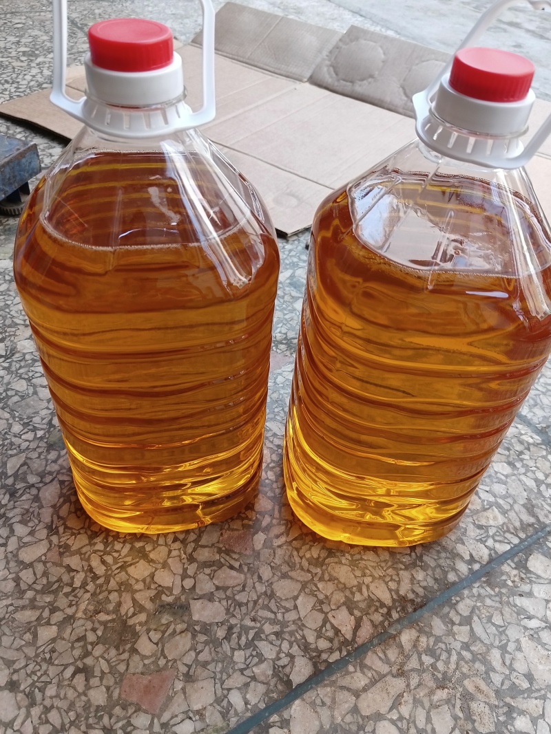 ***压榨山茶油