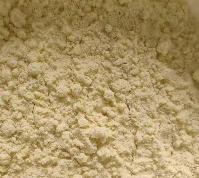 玉米面：水分6、灰分2、蛋白10、纤维7、鸡鸭鹅猪牛羊等
