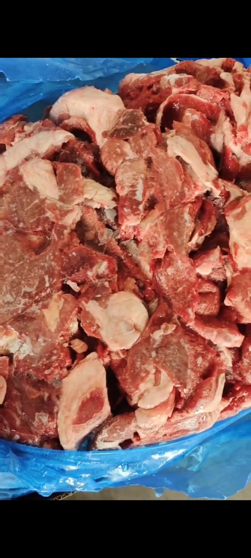 大块牛碎肉，肥瘦比例相当好，