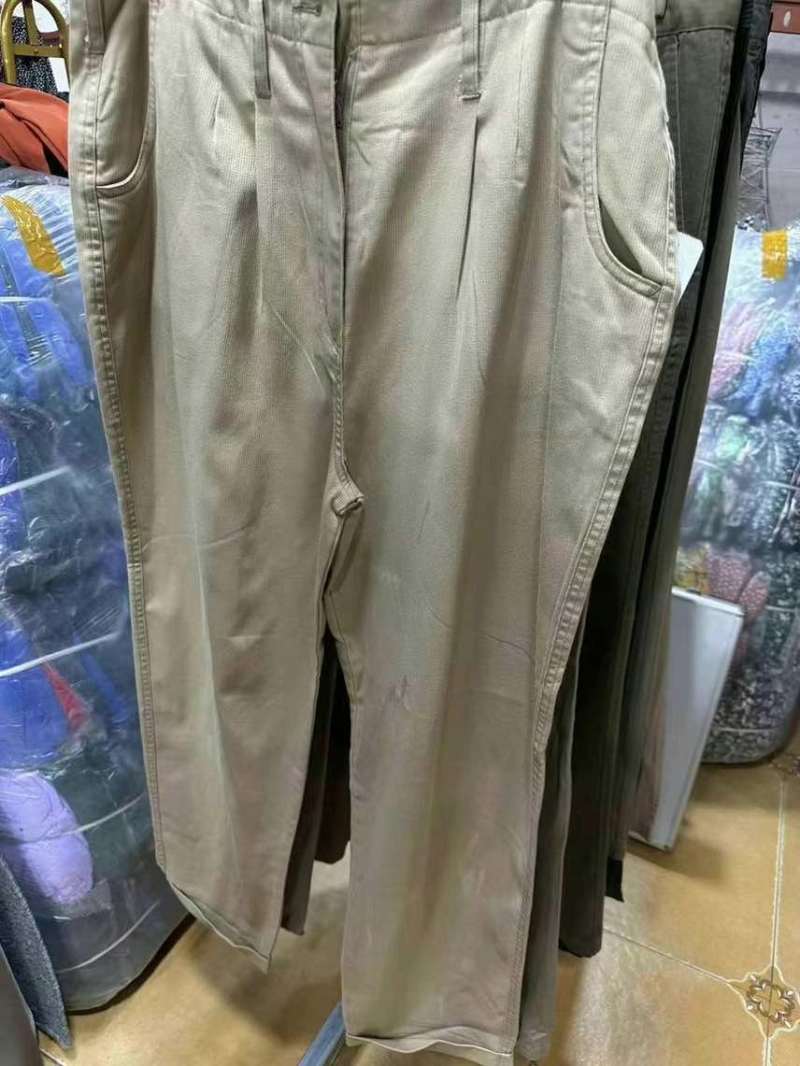 约700条男装休闲裤，偏商务风，清9.9