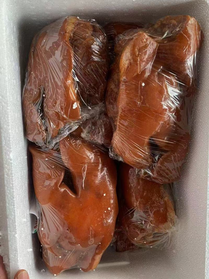 熟猪头肉一手货源保质保量随时有货