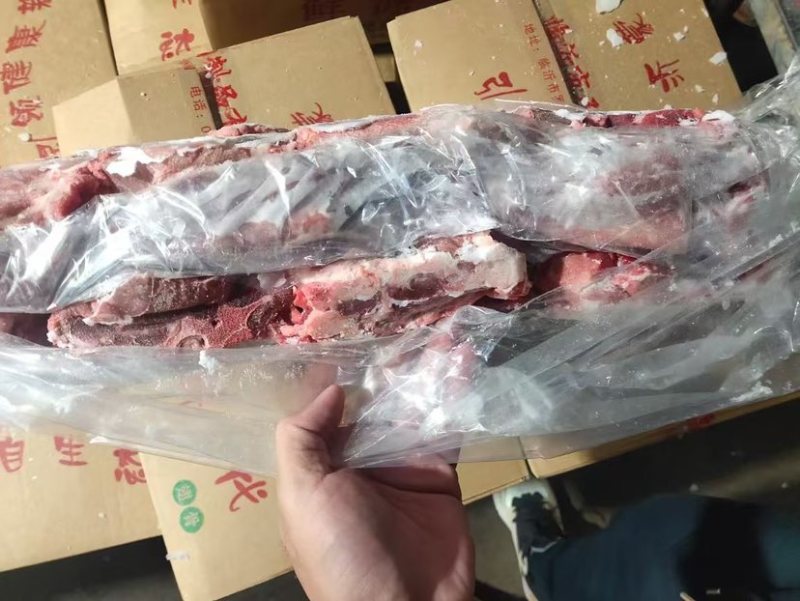 肥猪颈骨，每天生产，新货新开检疫，价格优惠