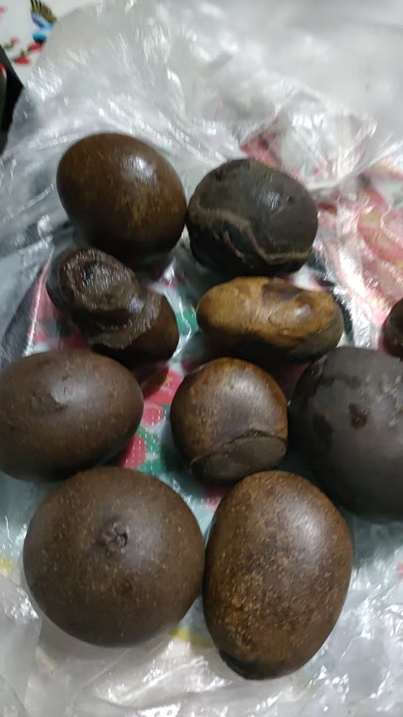 羊胃里的石头，简称羊结石，羊宝