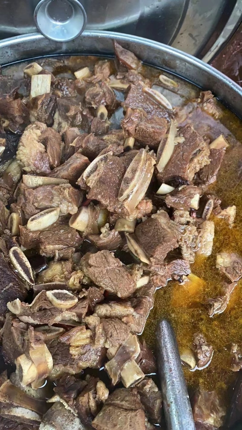 牛肋排边
