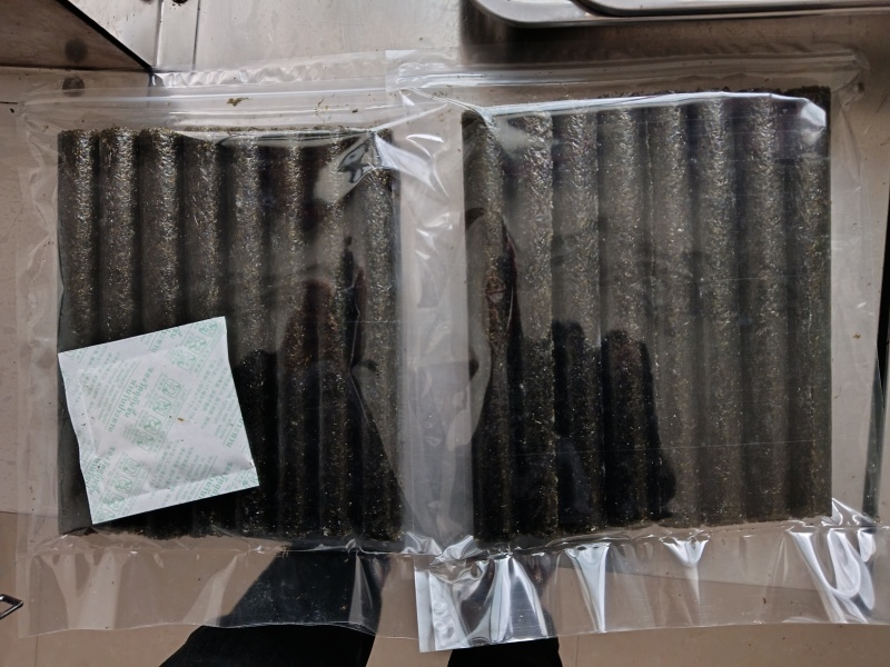 赣榆特产紫菜产品大量有货，可以对接全国市场，电商平台