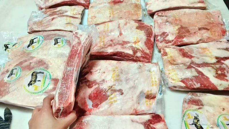 **牛小排牛仔骨