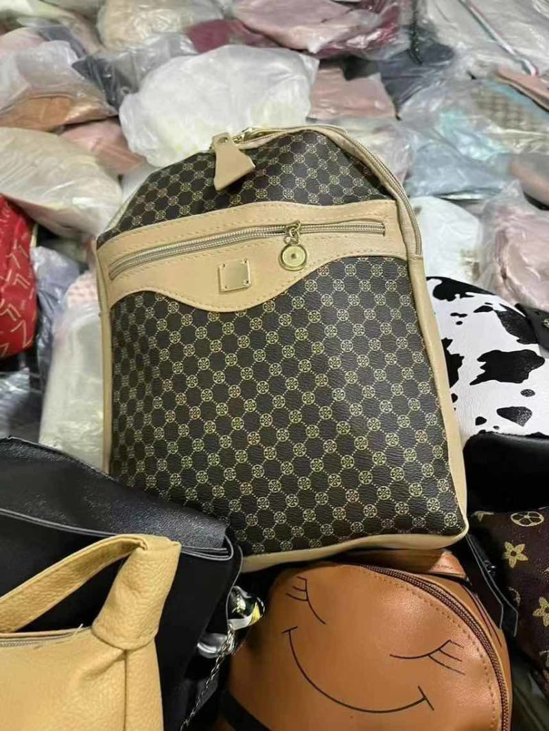 装柜跑量女装杂款包包5000个处理6.8，100个起7.8