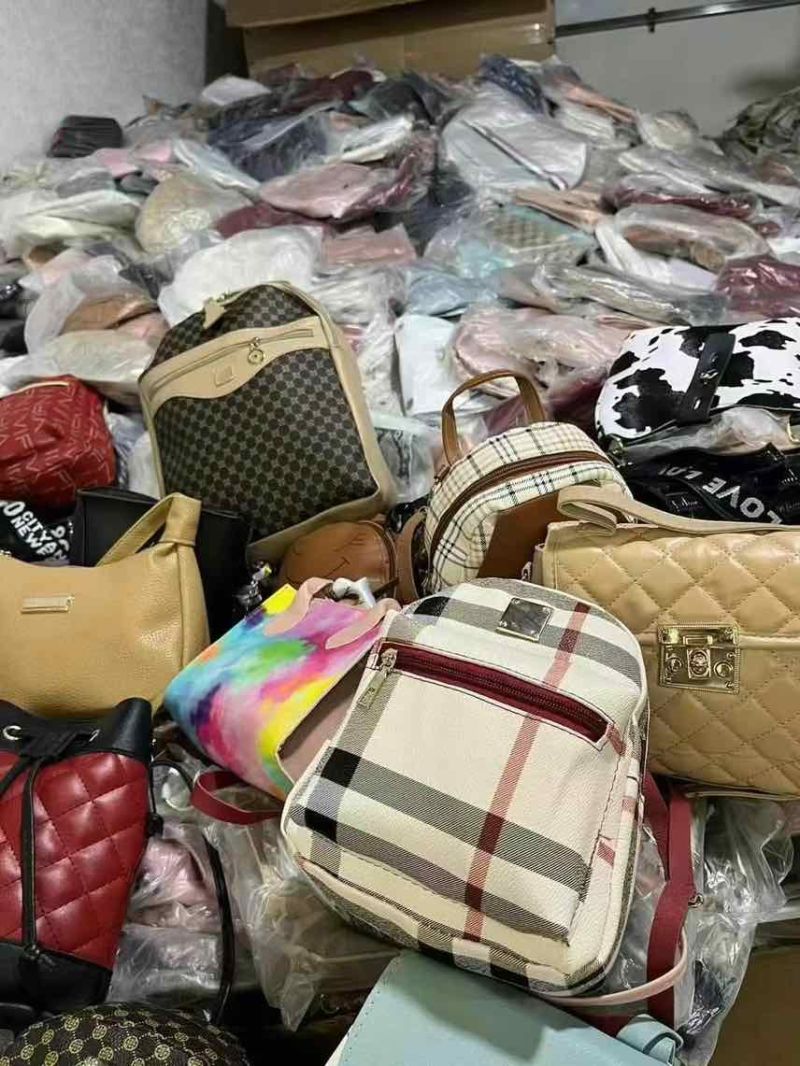 装柜跑量女装杂款包包5000个处理6.8，100个起7.8
