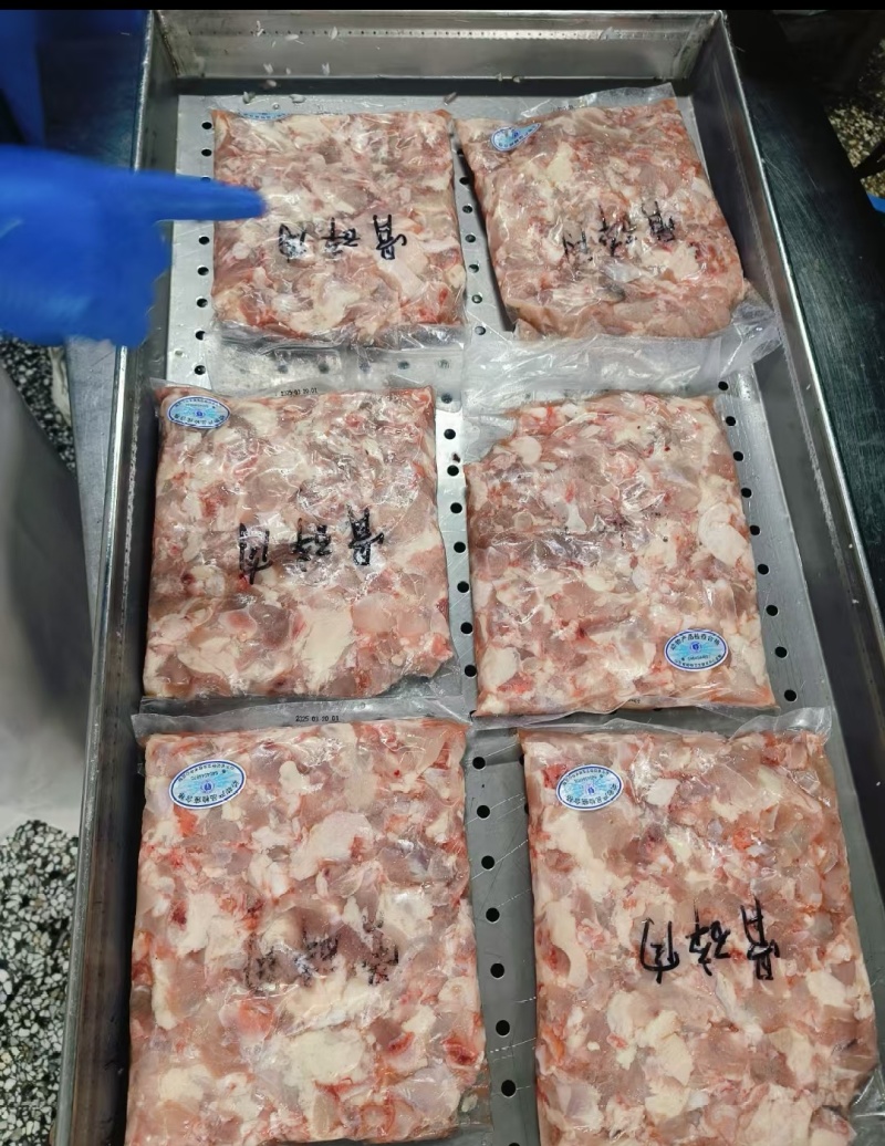 猪骨碎肉