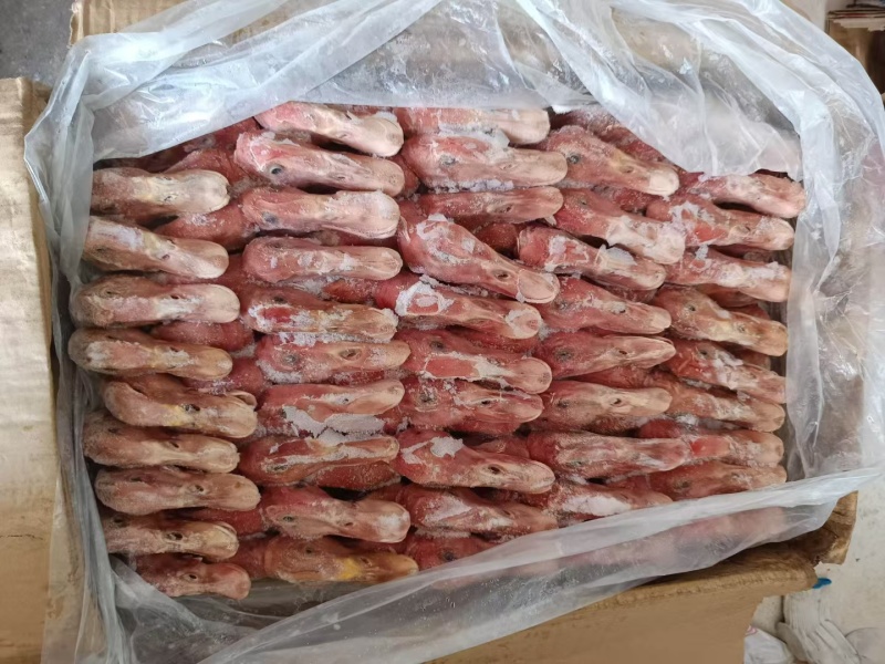 箱装白条鸭头一公11个的15000个一公斤13个的