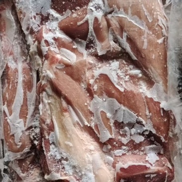 后上肉150一箱20斤2片左右