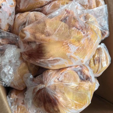 还有一车清远鸡，新货，生长周期是80-100天