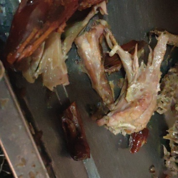 烤鸭剩下的鸭头鸭架鸭皮鼓