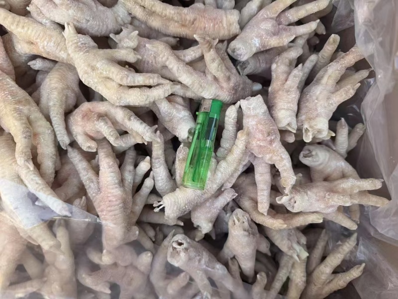 鸡爪大肉食鸡爪母鸡三黄各种品种齐全质量产量稳定手续齐全国物流
