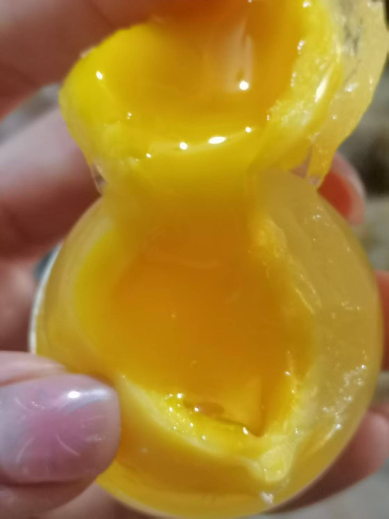 松花皮蛋，一件105个，个个白壳糖心，个头大，口感**