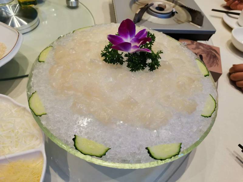 无人区山泉水吊水草鱼、雄鱼