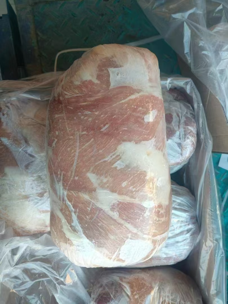 肥猪金忠四号两车卖17300