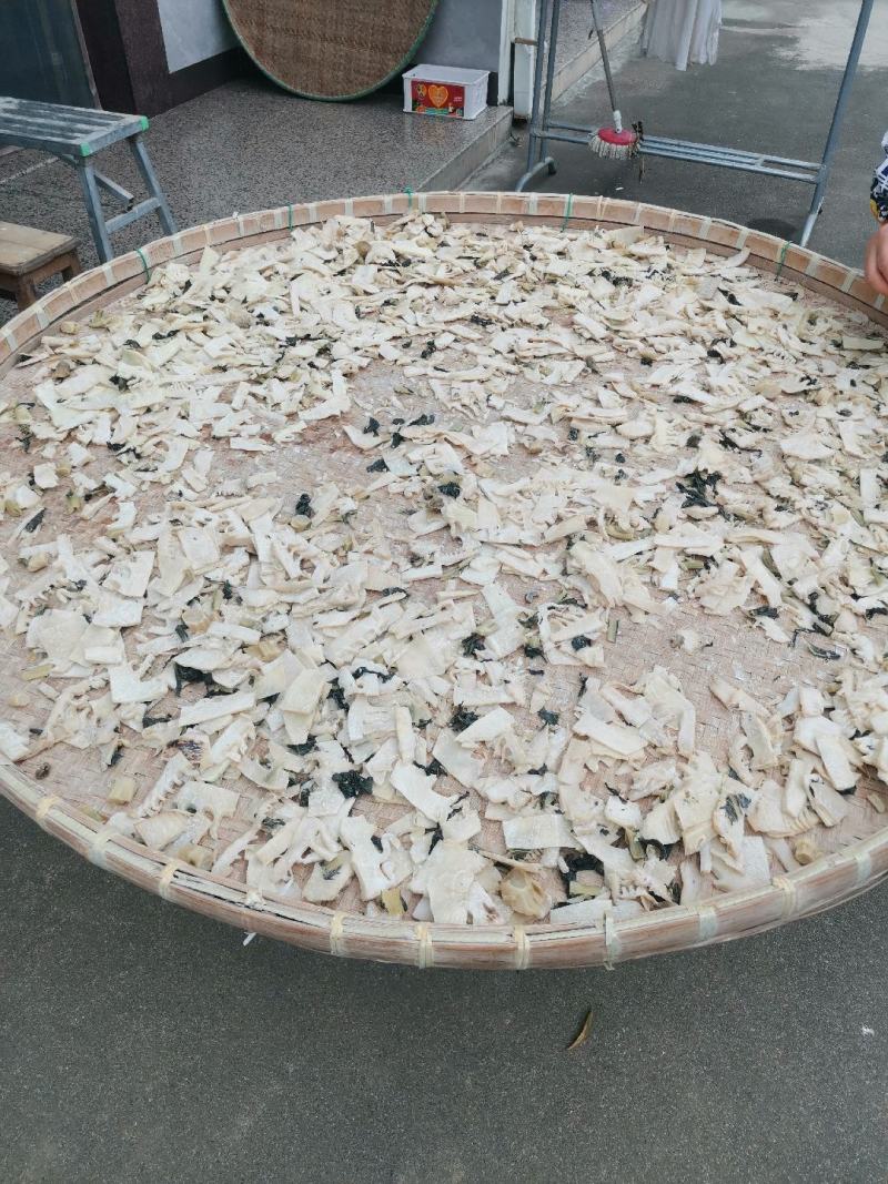 梅菜笋干农家自晒天气热放汤解暑开胃很鲜的