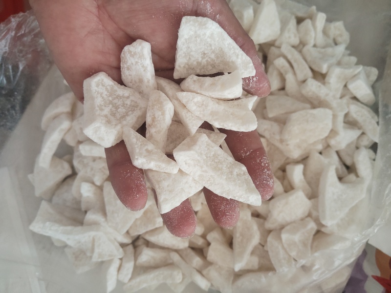 产地出售椰子角，脆片，椰子块等
