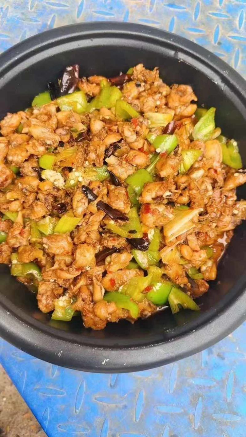 正大碎翅现货三吨快餐，餐饮看过来