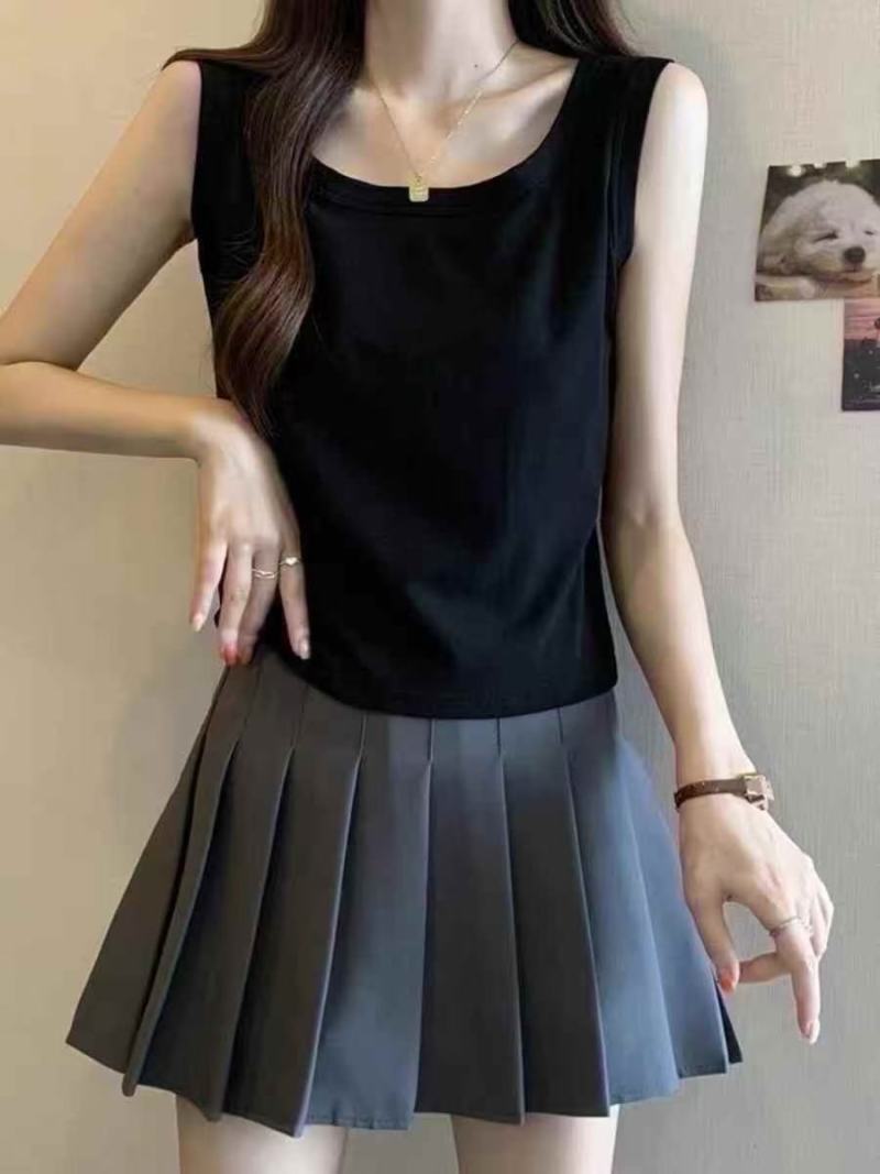 女士背心1500件左右，质量很好，3.5元**！！！