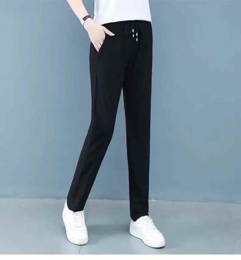 女士精品运动裤300件左右，质量很好，有4-5个款
