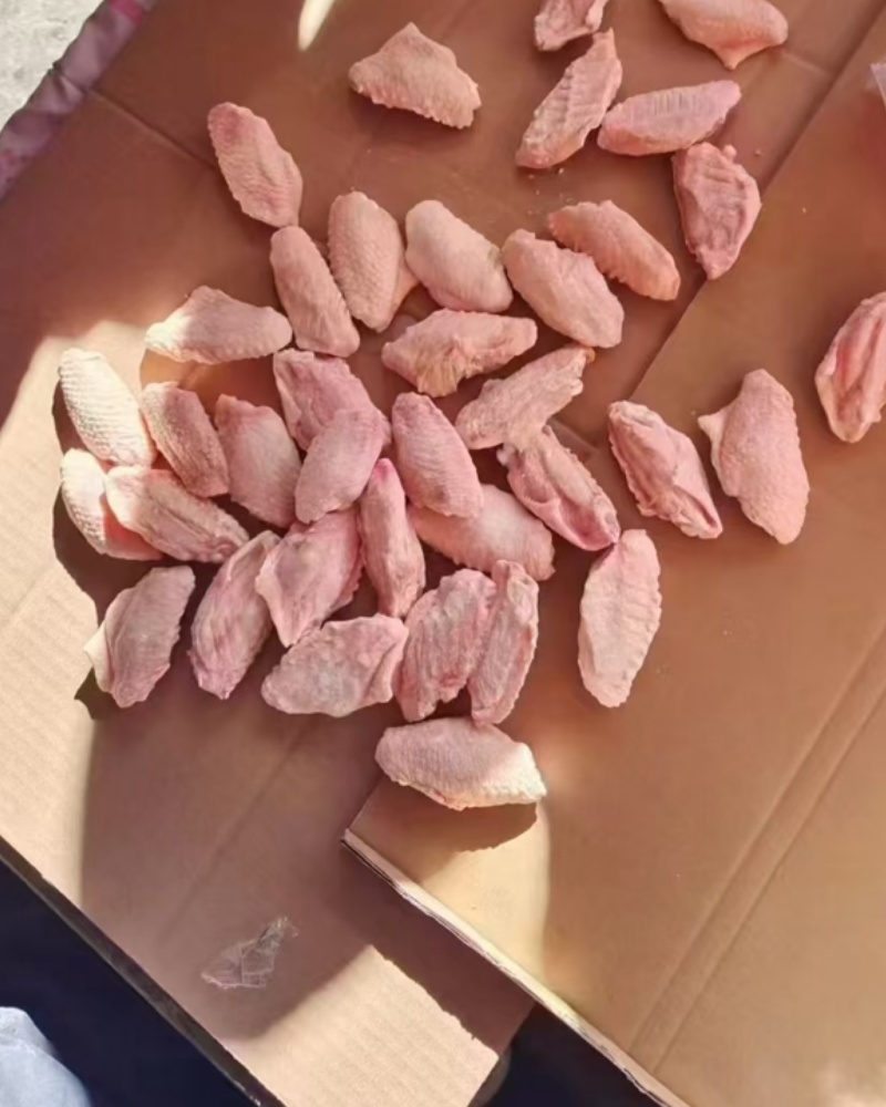 鸡中翅30-40规格齐全鲜货保证可以订做！
