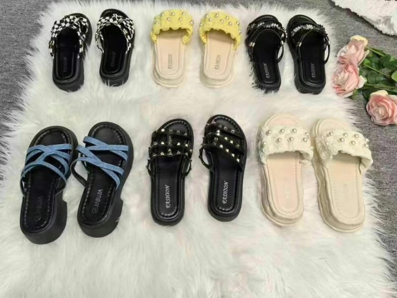 品牌实体店撤柜3000双靓妹厚底凉拖鞋，盒装拆下来清7.8