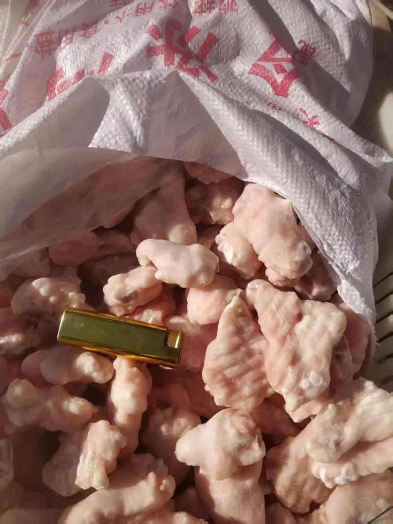 鸡翅根b根现货肉质饱满两种现货几吨明码实价出售！
