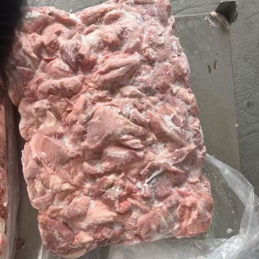 猪碎肉.正一九。正二八。正37适合做饺子馅。腊肉厂老板。