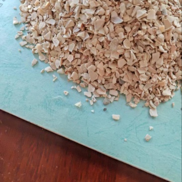 贝壳粉中颗粒厂家直发一手货源对接饲料厂肥料厂，价格可谈
