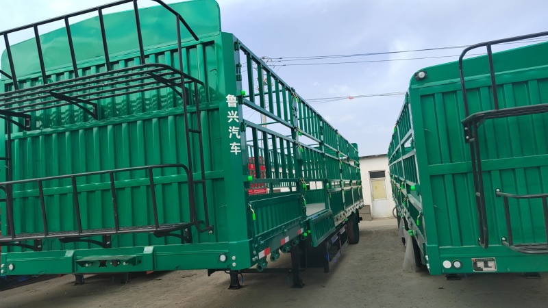 山东挂车.及各种特种挂车，一比一定制！